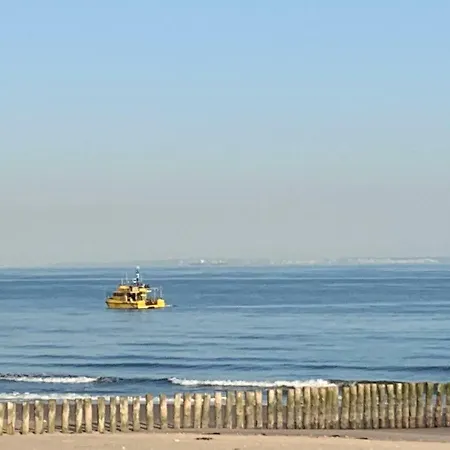 Sur La Plage بيت للعطل *
